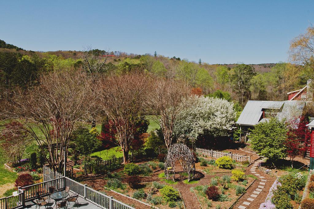 Glen-Ella Springs Hotel & Restaurant Clarkesville Extérieur photo
