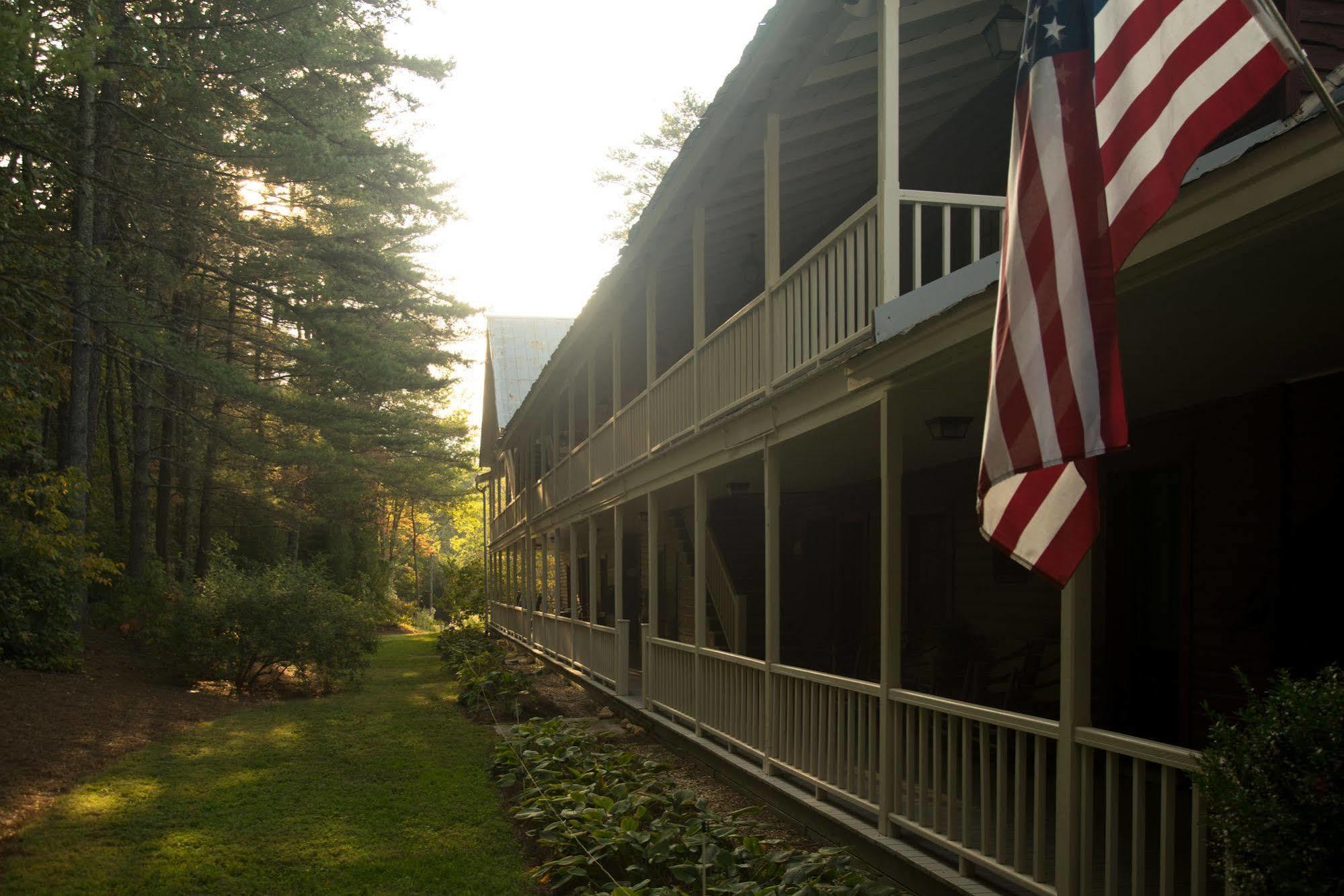 Glen-Ella Springs Hotel & Restaurant Clarkesville Extérieur photo