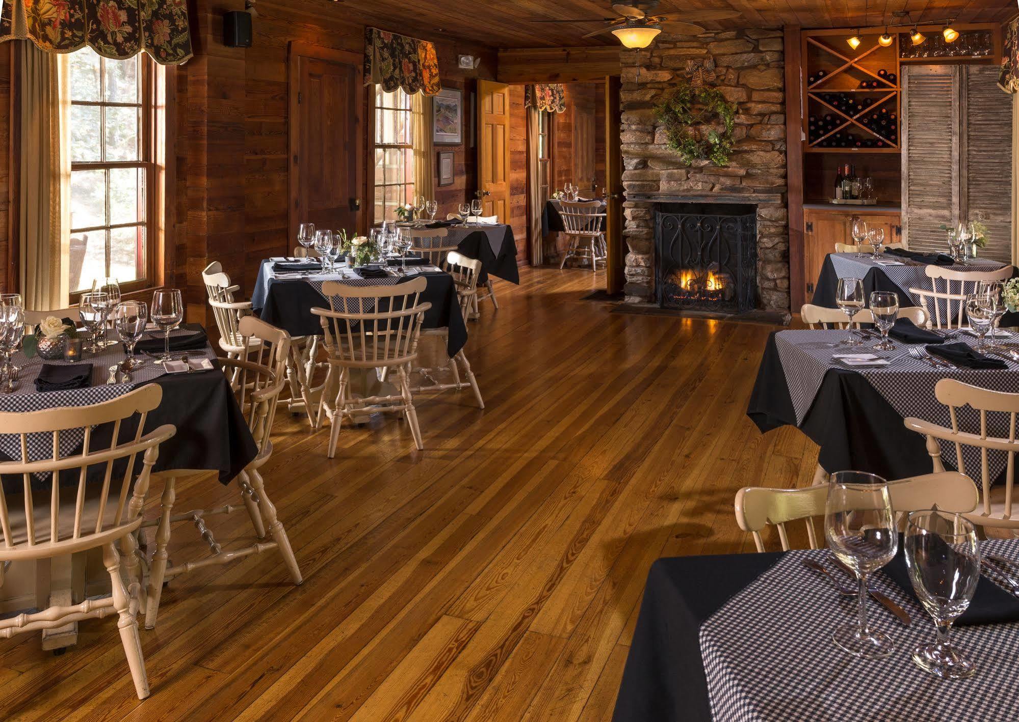 Glen-Ella Springs Hotel & Restaurant Clarkesville Extérieur photo