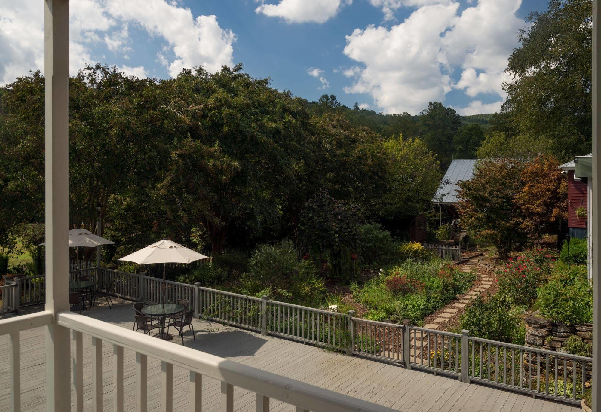 Glen-Ella Springs Hotel & Restaurant Clarkesville Extérieur photo